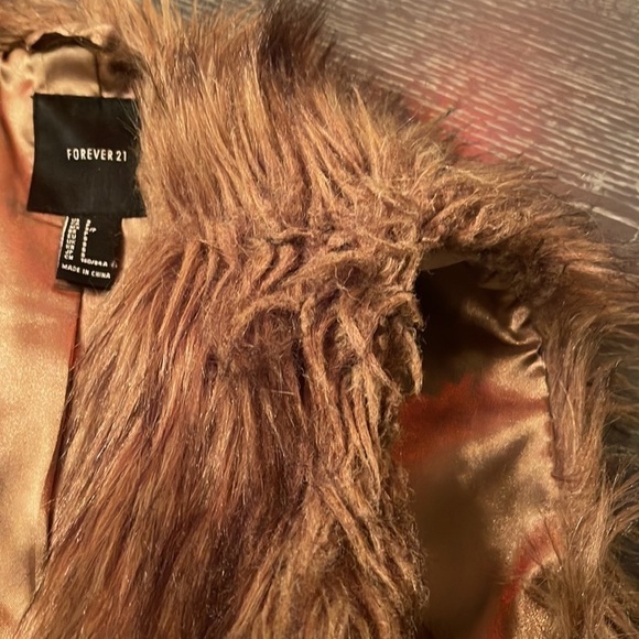 Forever 21 Fur Vest, Size Small - Picture 6 of 8
